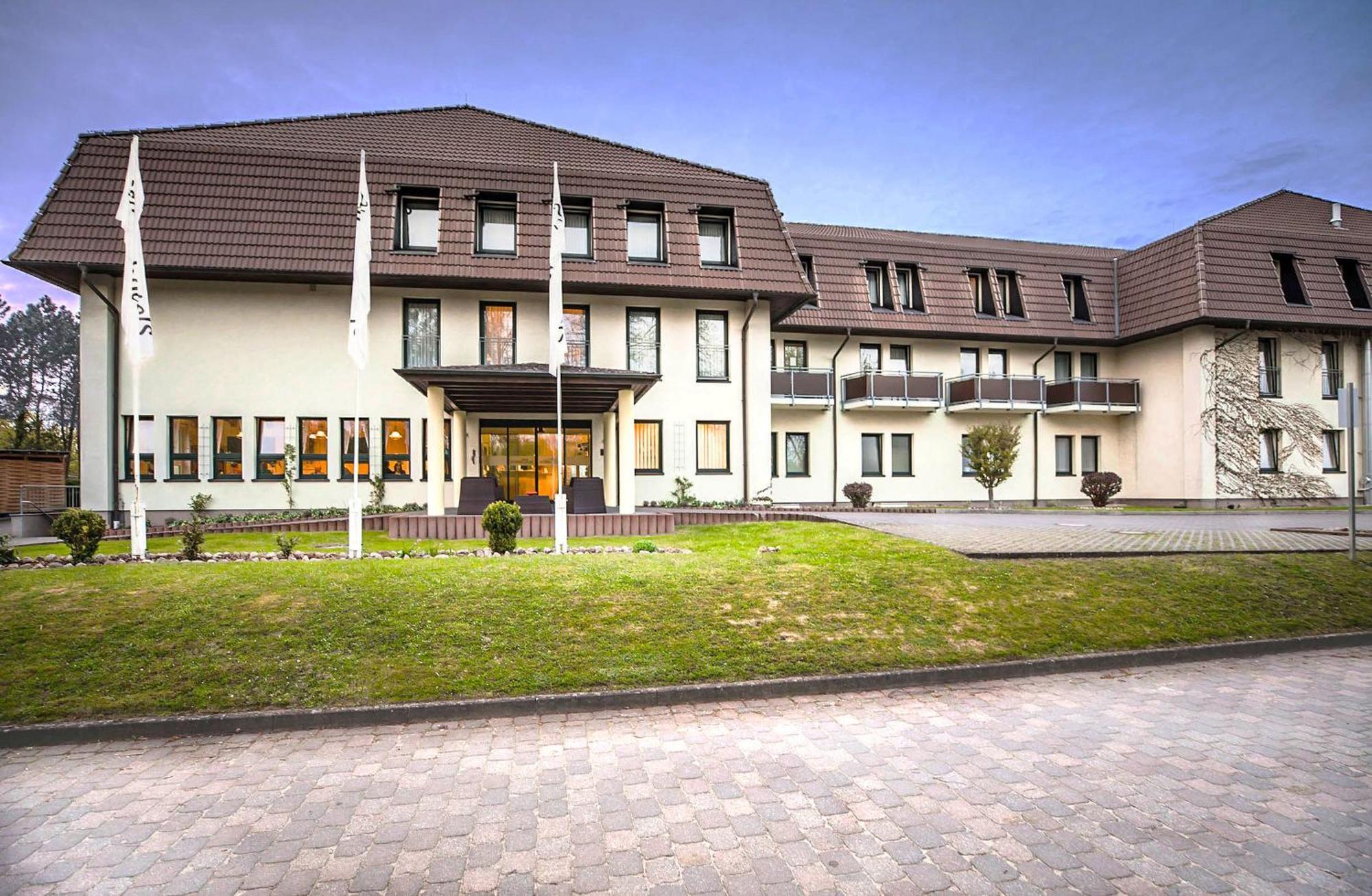 Sonnenhotel Feldberg Am See Mit Schwimmbad, Sauna Und Dampfbad Feldberger Seenlandschaft Kültér fotó