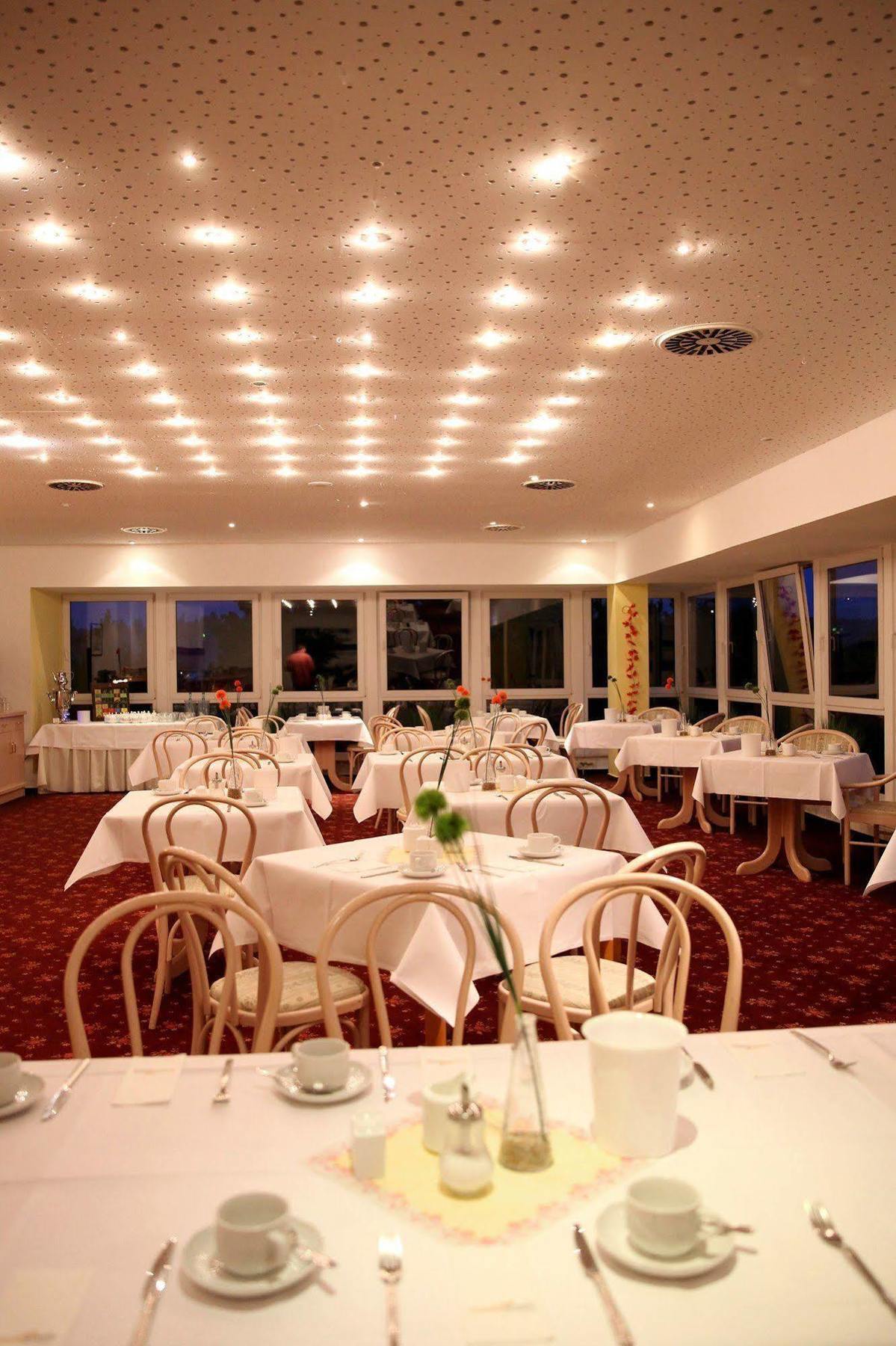 Sonnenhotel Feldberg Am See Mit Schwimmbad, Sauna Und Dampfbad Feldberger Seenlandschaft Kültér fotó