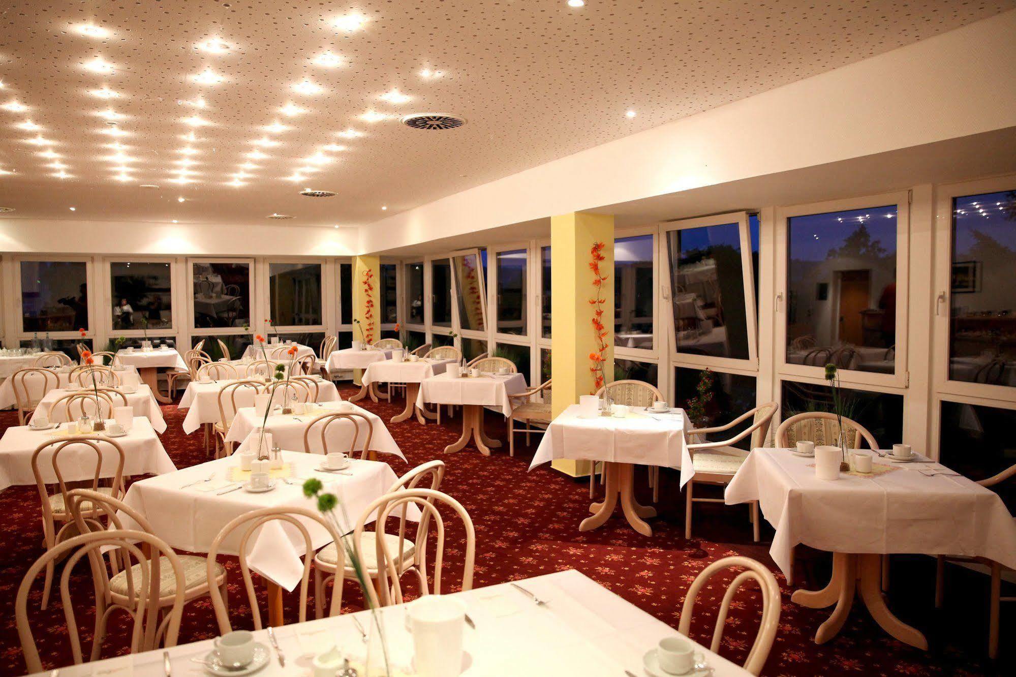 Sonnenhotel Feldberg Am See Mit Schwimmbad, Sauna Und Dampfbad Feldberger Seenlandschaft Kültér fotó